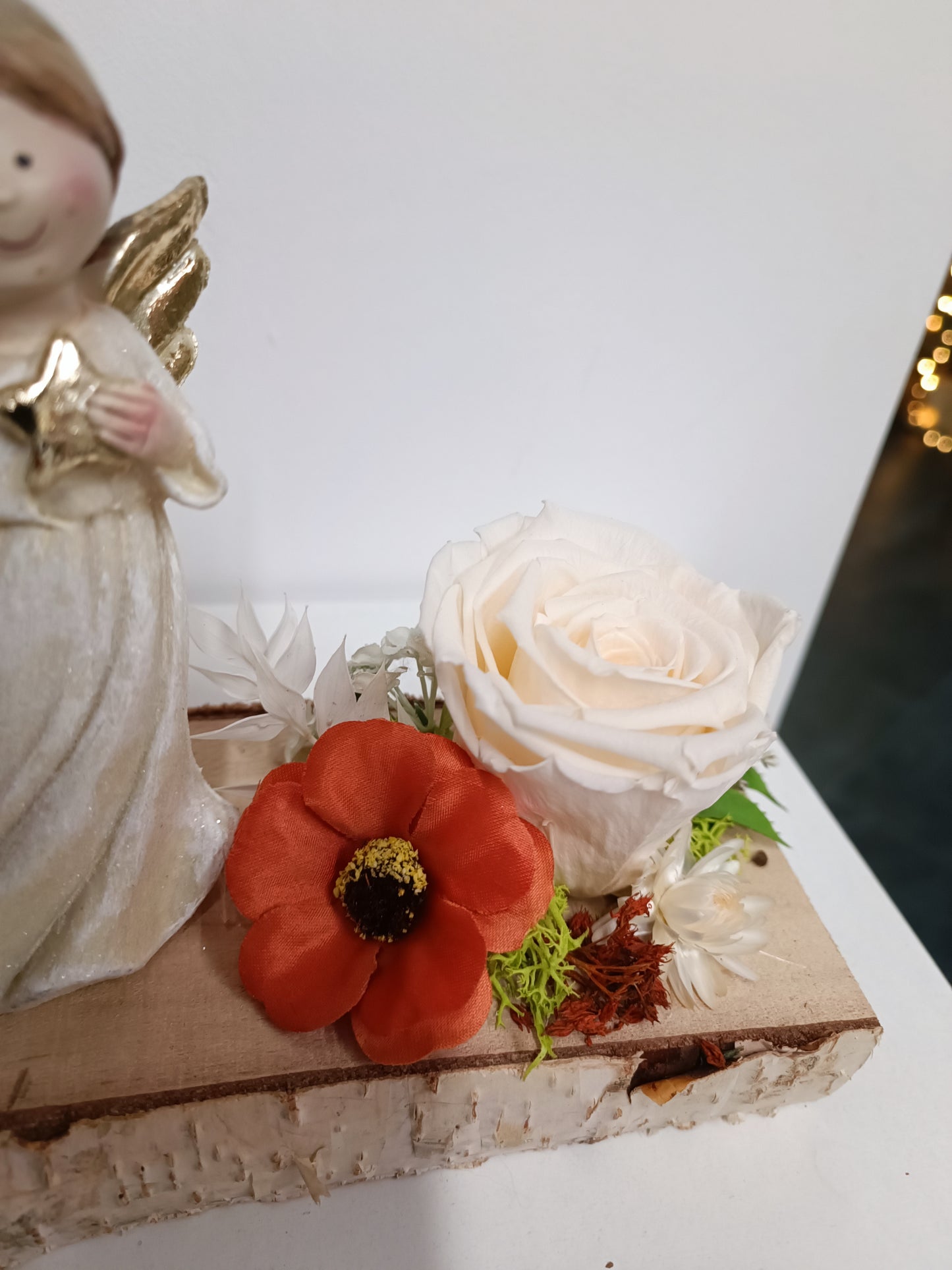 Composizione con rosa stabilizzata