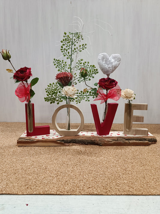 Scritta Love con provette  COD: 037