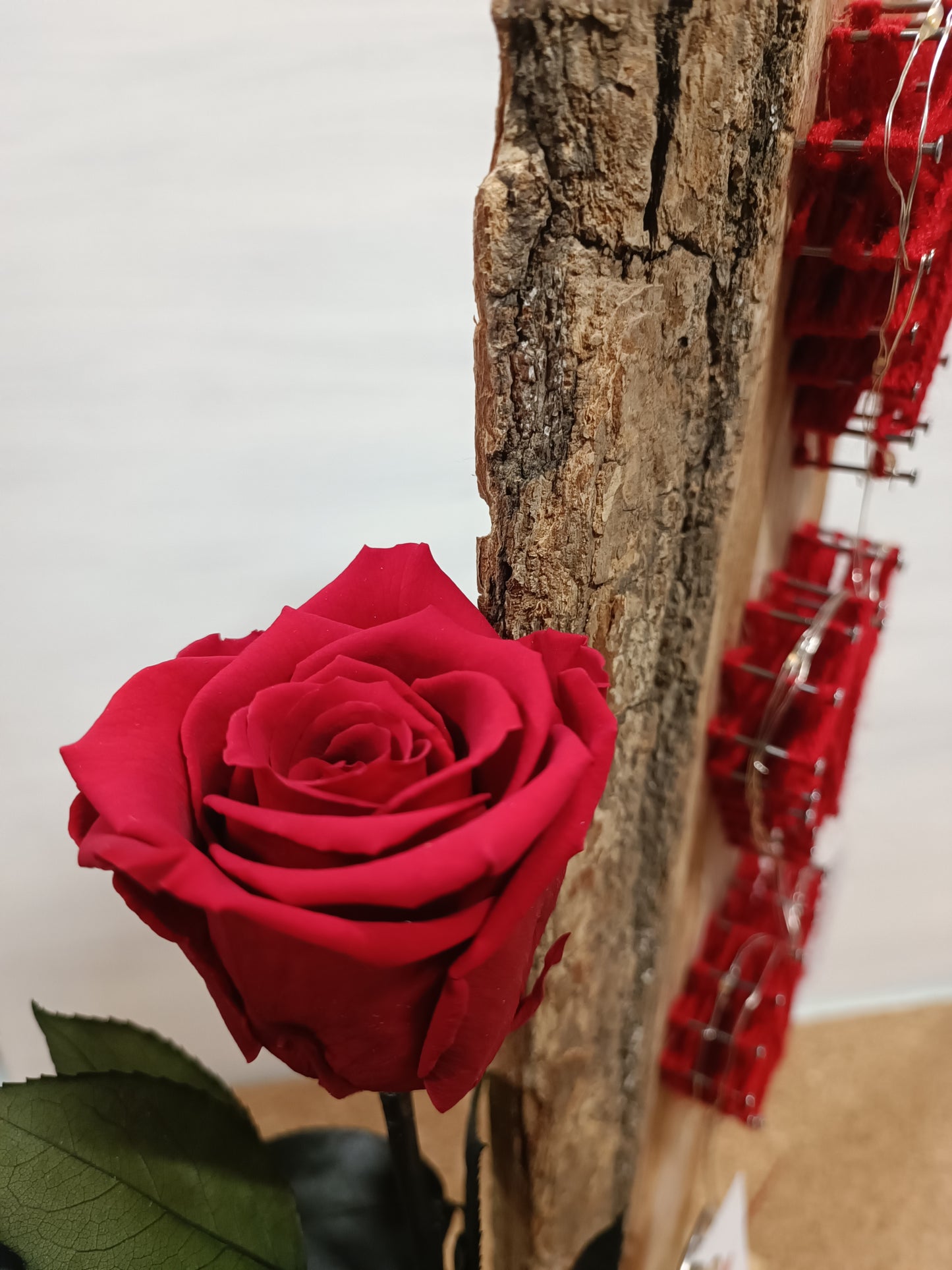 Decorazione con rosa stabilizzata COD: 001