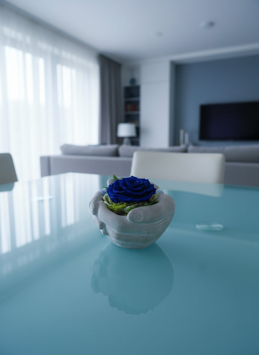 Composizione con rosa stabilizzata