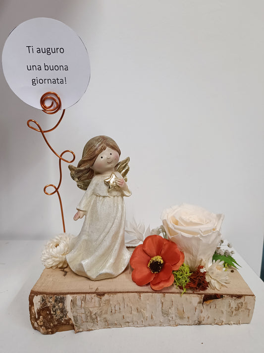 Composizione con rosa stabilizzata