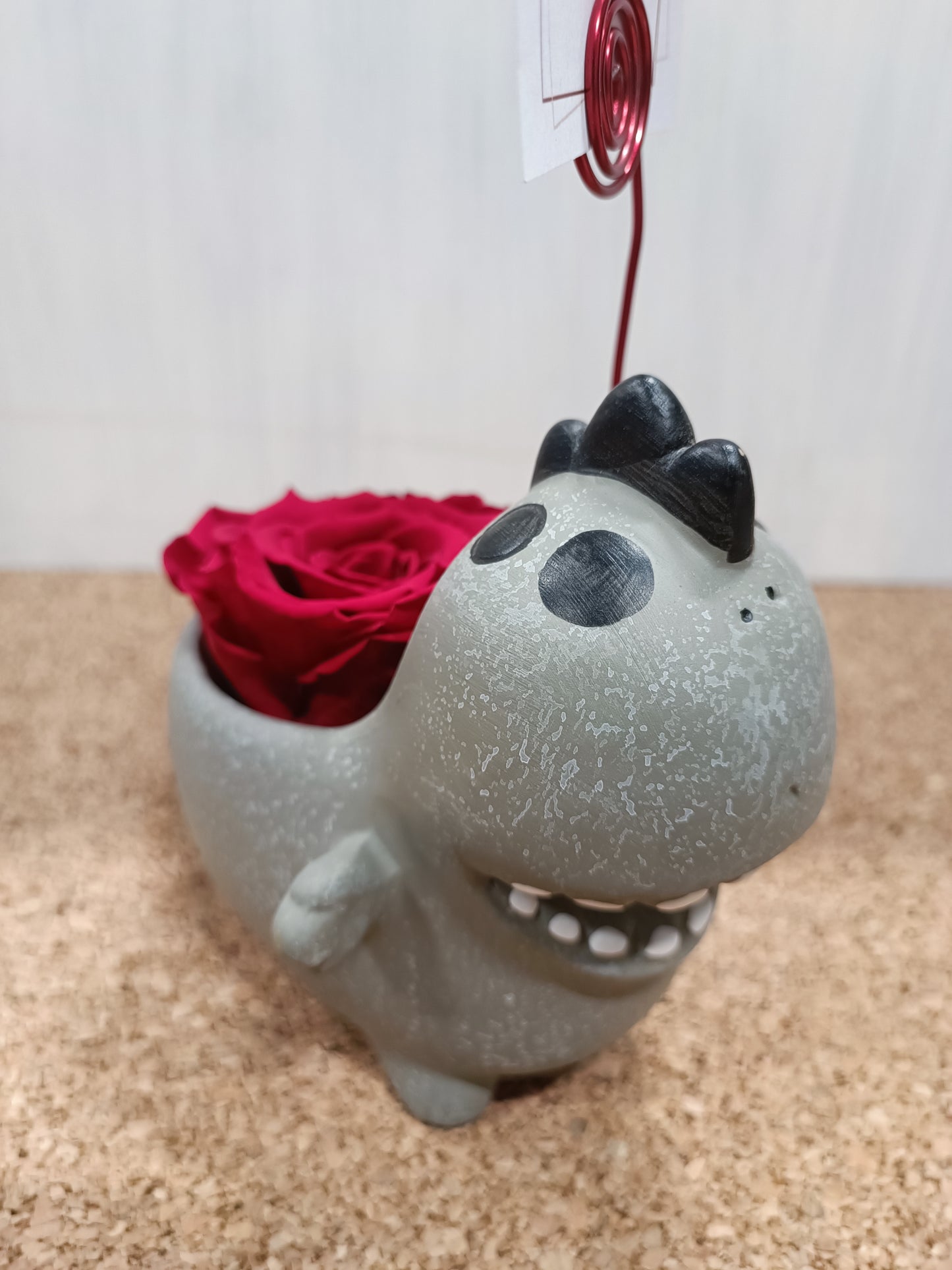 Dino con rosa stabilizzata COD: 041